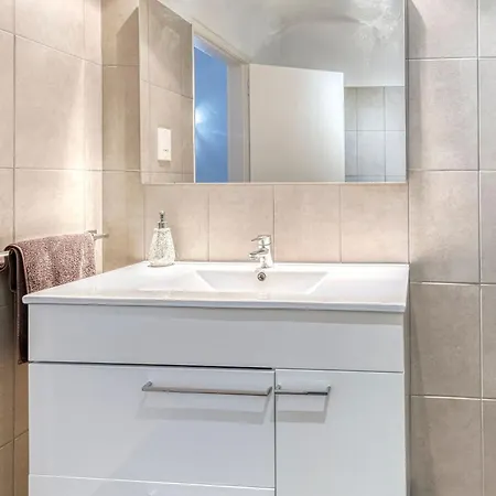 펜션 91 Adm Fabulous Townhouse With Communal Pool