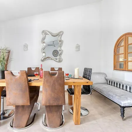 Holiday home 91 Adm Fabulous Townhouse With Communal Pool Carvoeiro (Lagoa)
